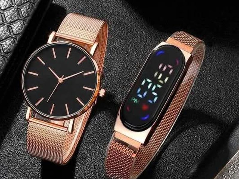 Montres couplées rose dorées