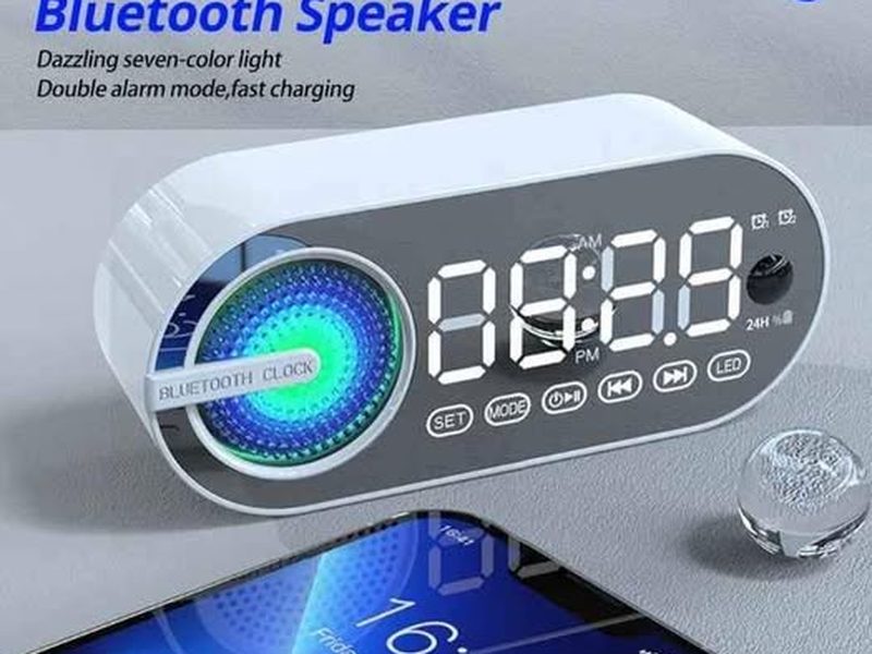 Réveil Bluetooth radio et veilleuse avec port carte mémoire