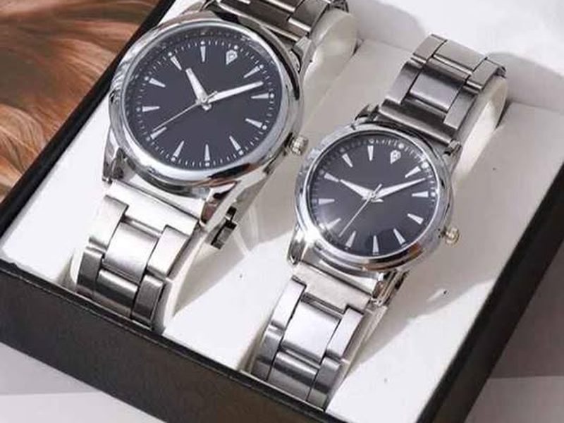 Duo de Montres en.acier inoxydable