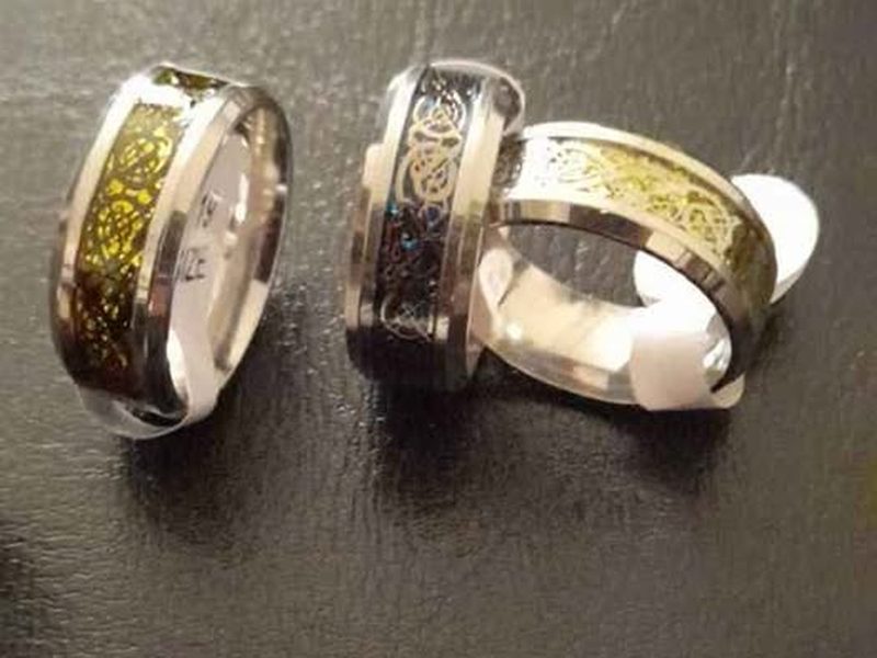 Bague en titane et acier inoxydable (1 700 F l'unite a partir de 6 pieces)