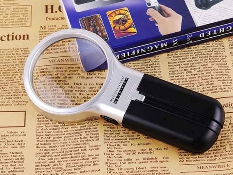 Loupé professionnelle avec éclairage