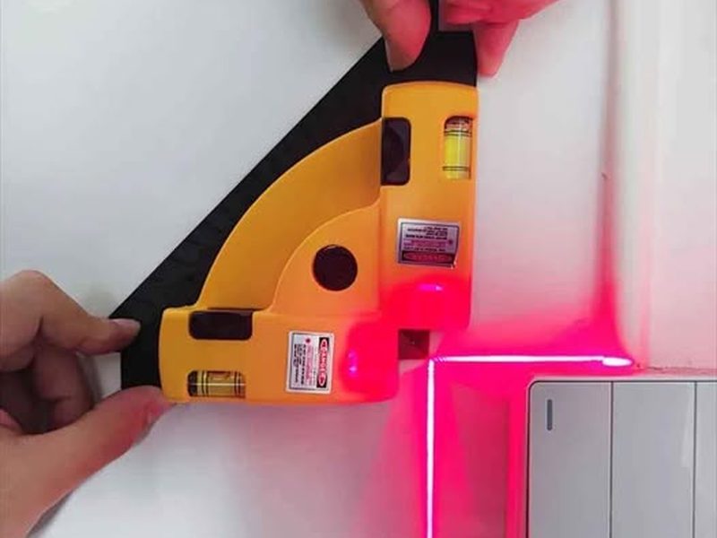 Niveau laser angles droits