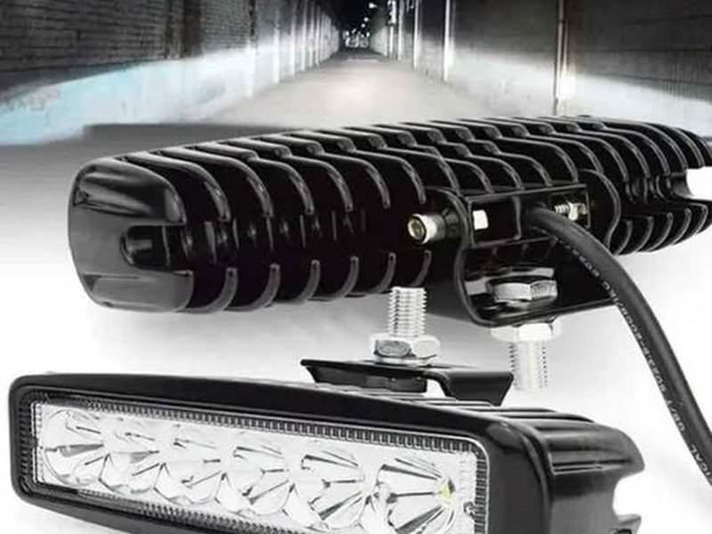 Feux projecteur antibrouillards pour voiture moto quad etc