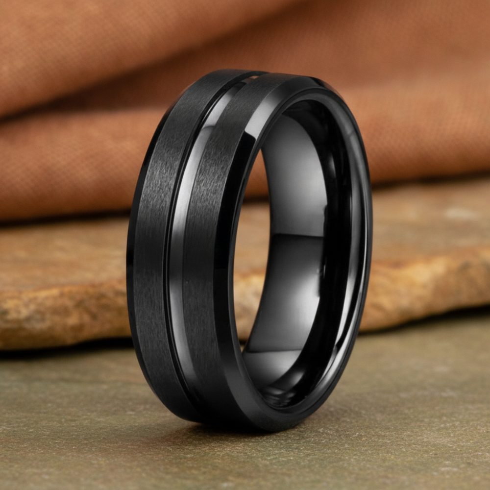Bague en acier noir