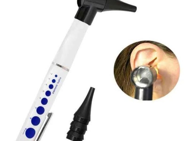 Otoscope lumineuse